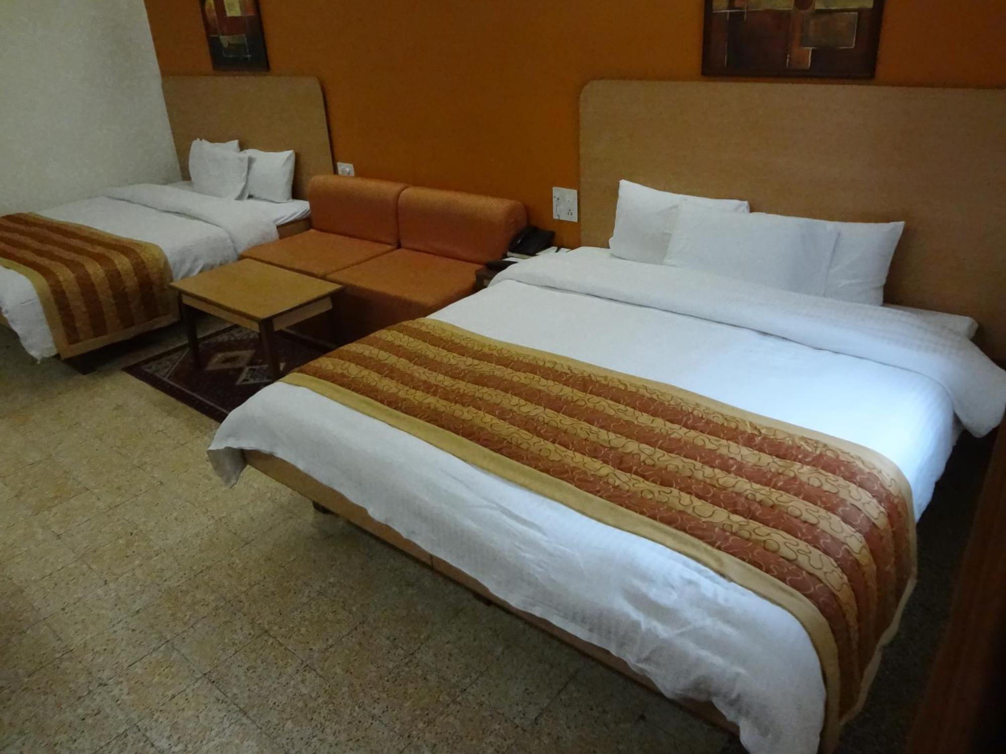 Chateau Windsor Hotel - Marine Drive — Fotos 1